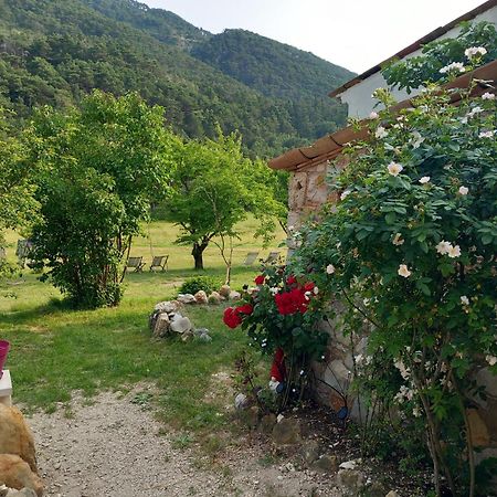 Gite La Mountagna Peyroules Dış mekan fotoğraf